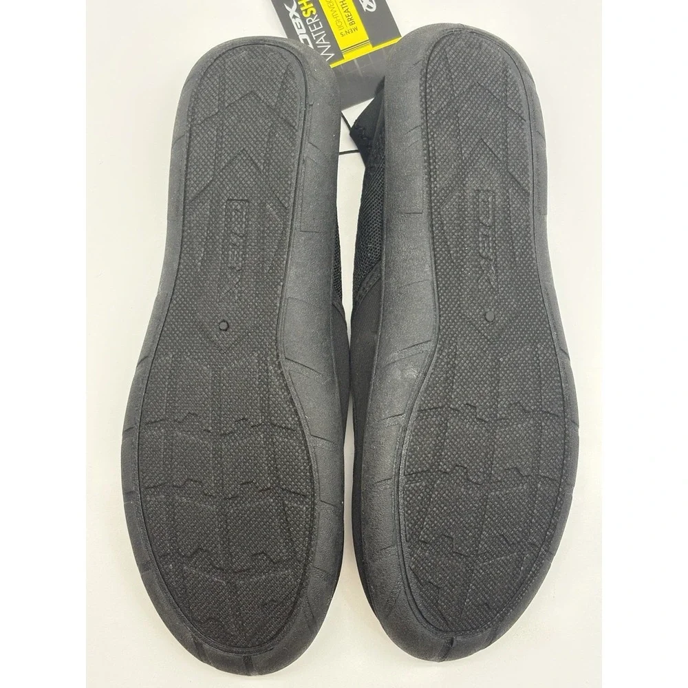 DBX Men's Water Shoe Size 9 NWT Black Yellow